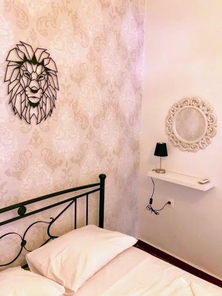 Coco Deluxe Apartment City Center Of Heraklion Exteriör bild