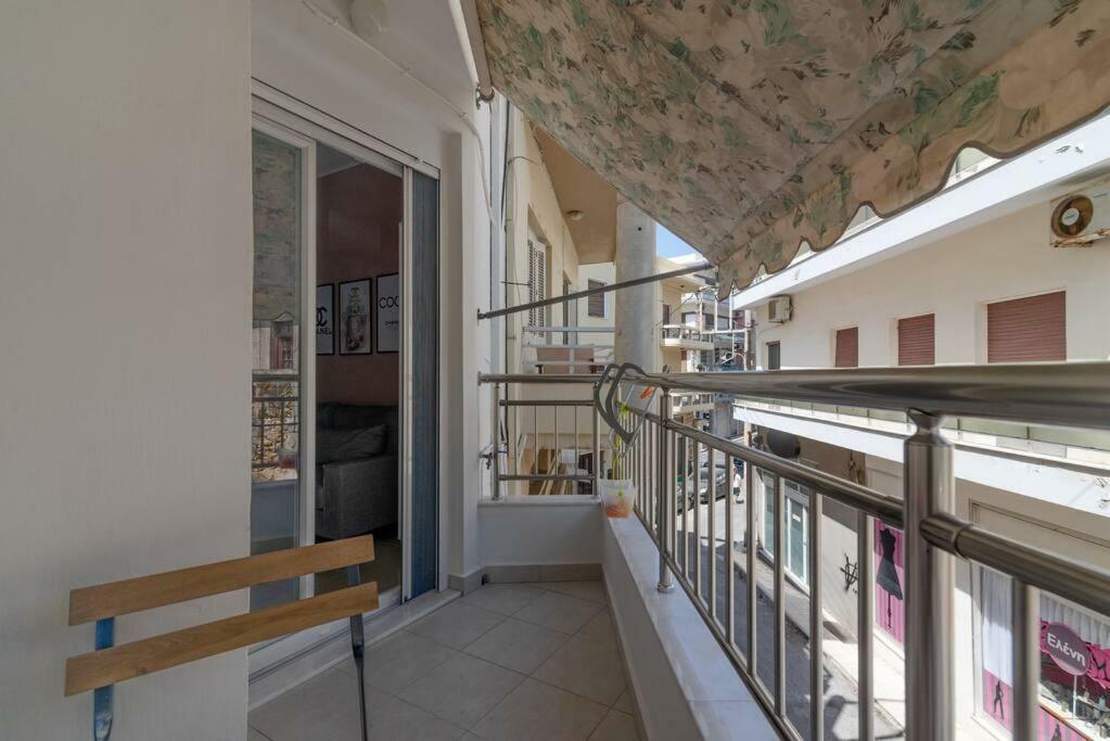 Coco Deluxe Apartment City Center Of Heraklion Exteriör bild